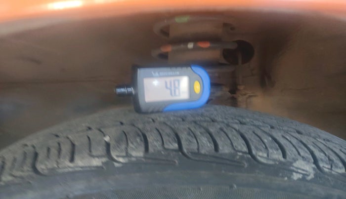 2016 Maruti Alto K10 VXI, Petrol, Manual, 83,176 km, tyre