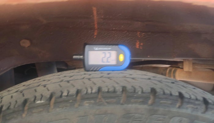 2016 Maruti Alto K10 VXI, Petrol, Manual, 83,176 km, tyre