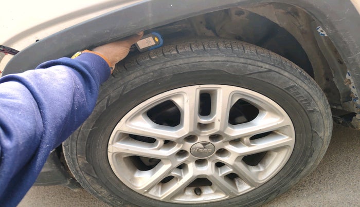 2018 Jeep Compass LIMITED 2.0 DIESEL, Diesel, Manual, 1,05,888 km, tyre