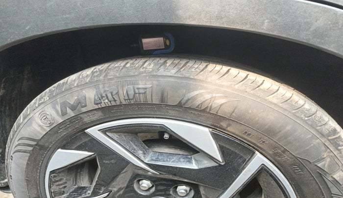 2025 KIA SONET HTK (O) 1.2 Petrol MT, Petrol, Manual, 9,954 km, tyre