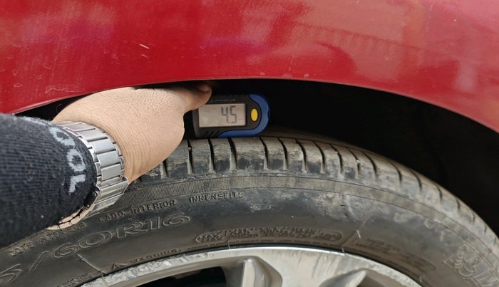 2017 Hyundai Verna 1.6 VTVT SX (O) AT, Petrol, Automatic, 67,467 km, tyre