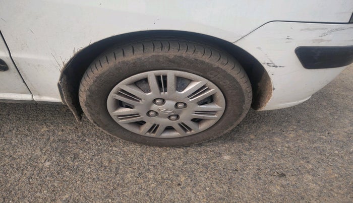 2011 Hyundai Santro Xing GLS, Petrol, Manual, 1,54,575 km, tyre