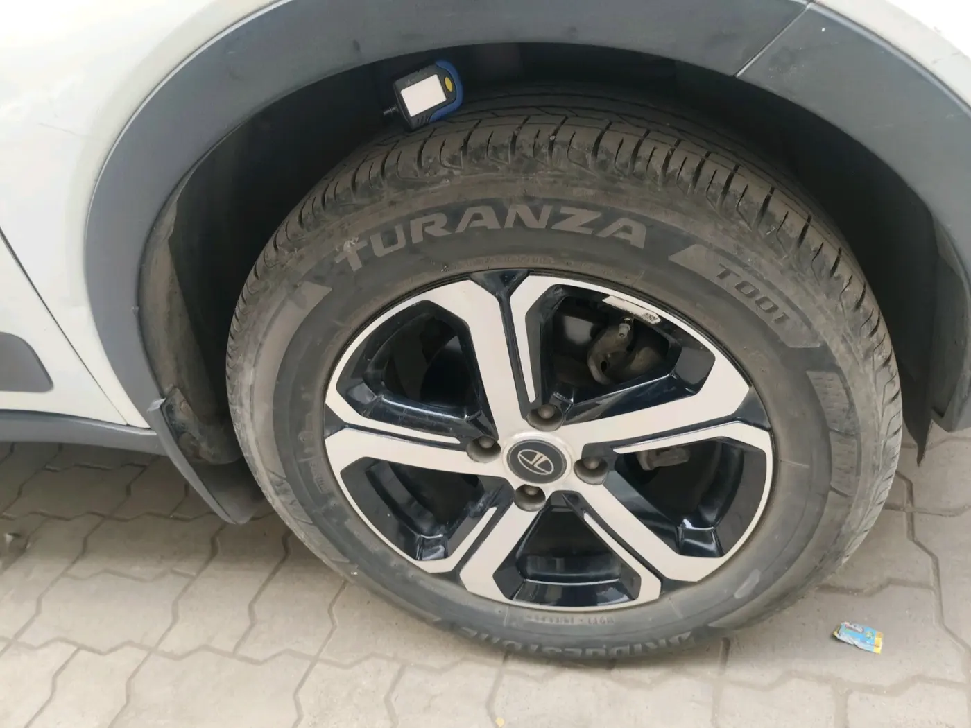 2022 Tata NEXON XZ PLUS (PREMIUM) PETROL, Petrol, Manual, 23,000 km, tyre