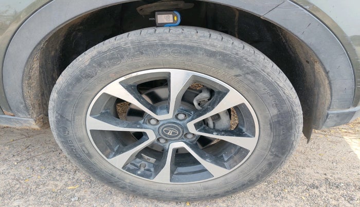 2021 Tata NEXON XZA PLUS PETROL, Petrol, Automatic, 87,704 km, tyre