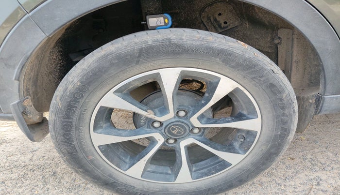 2021 Tata NEXON XZA PLUS PETROL, Petrol, Automatic, 87,704 km, tyre