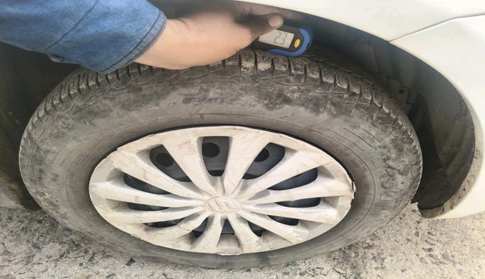 2013 Maruti Swift VDI, Diesel, Manual, 1,05,371 km, tyre