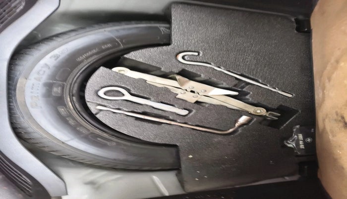 2019 Honda WR-V 1.2L I-VTEC S MT, Petrol, Manual, 60,882 km, tyre