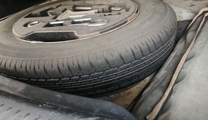 2016 Maruti S Cross SIGMA 1.3, Diesel, Manual, 1,61,123 km, tyre