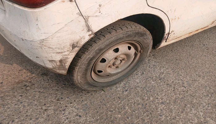 2012 Maruti Wagon R 1.0 LXI CNG, CNG, Manual, 86,500 km, tyre