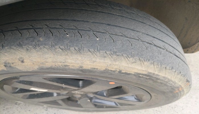 2022 Tata Safari XZA PLUS GOLD, Diesel, Automatic, 92,914 km, tyre