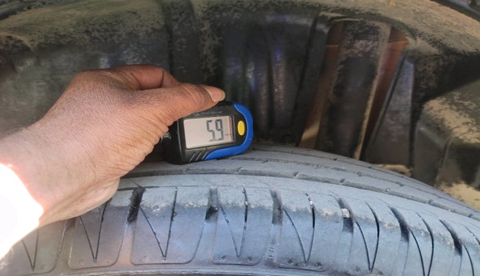 2020 Toyota URBAN CRUISER PREMIUM GRADE AT DUAL TONE, Petrol, Automatic, 35,027 km, tyre