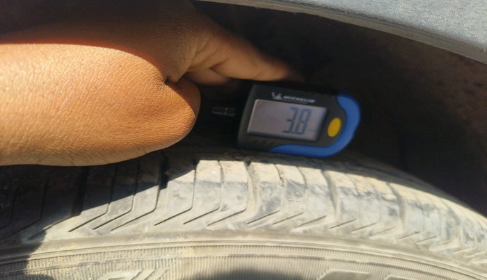 2016 Hyundai Creta S 1.4 DIESEL, Diesel, Manual, 1,10,190 km, tyre