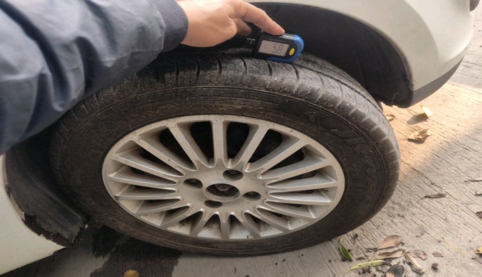 2014 Tata Zest XM PETROL, Petrol, Manual, 73,554 km, tyre