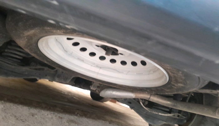 2024 Mahindra XUV700 AX 7 LUXURY D MT 7 STR, Diesel, Manual, 31,151 km, tyre