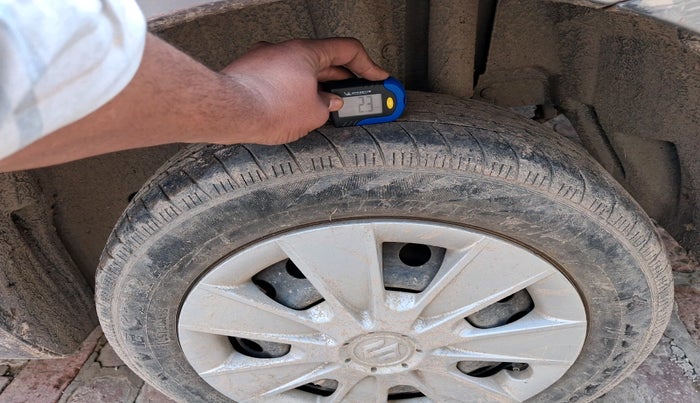 2014 Maruti SX4 VDI, Diesel, Manual, 1,89,254 km, tyre