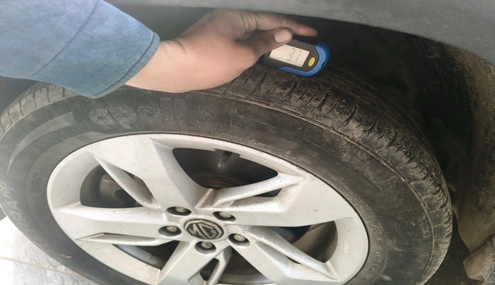 2022 MG HECTOR SHINE 1.5 PETROL TURBO CVT, Petrol, Automatic, 44,613 km, tyre