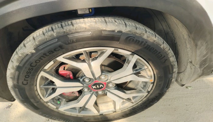 2020 KIA SELTOS GTX PLUS DCT 1.4 PETROL, Petrol, Automatic, 1,37,116 km, tyre