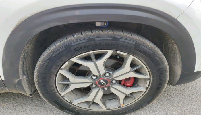 2020 KIA SELTOS GTX PLUS DCT 1.4 PETROL, Petrol, Automatic, 1,37,116 km, tyre