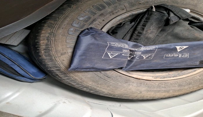 2014 Hyundai i10 MAGNA 1.1, Petrol, Manual, 56,389 km, tyre