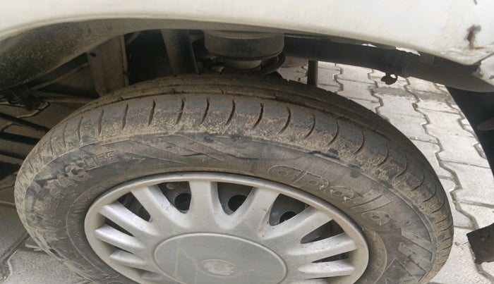 2011 Maruti Alto LXI, Petrol, Manual, 93,474 km, tyre