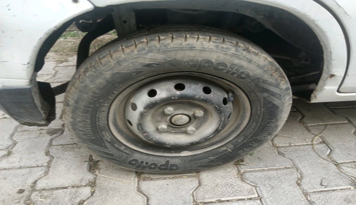 2011 Maruti Alto LXI, Petrol, Manual, 93,474 km, tyre