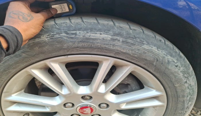 2018 Jaguar XE PORTFOLIO DIESEL, Diesel, Automatic, 37,888 km, tyre