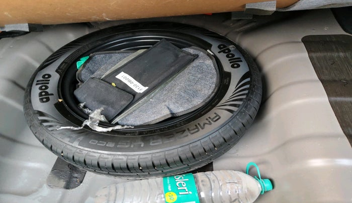 2021 Hyundai AURA SX PLUS 1.2 AMT, Petrol, Automatic, 27,422 km, tyre