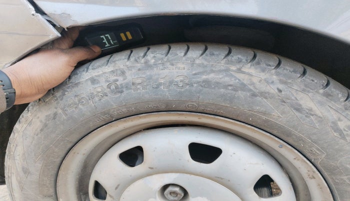 2013 Hyundai Santro Xing GL, CNG, Manual, 1,06,371 km, tyre