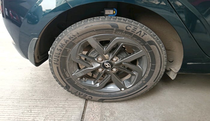 2020 Hyundai GRAND I10 NIOS SPORTZ AMT 1.2 KAPPA VTVT, Petrol, Automatic, 12,369 km, tyre