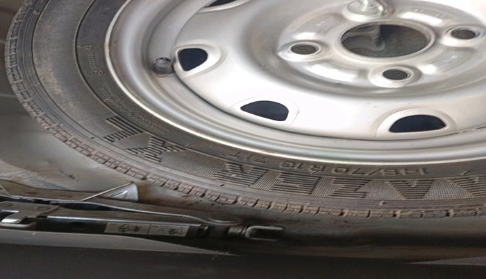 2011 Maruti Zen Estilo LXI, Petrol, Manual, 26,088 km, tyre