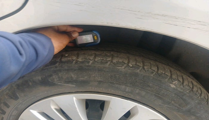 2015 Maruti Ertiga VXI, Petrol, Manual, 82,932 km, tyre