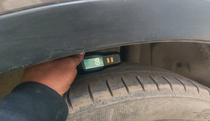 2015 Maruti S Cross ALPHA 1.3, Diesel, Manual, 2,01,509 km, tyre