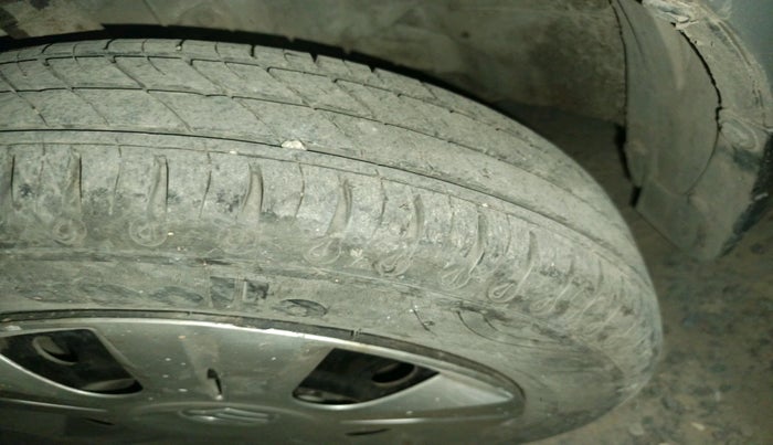 2016 Maruti Wagon R 1.0 VXI, Petrol, Manual, 72,025 km, tyre