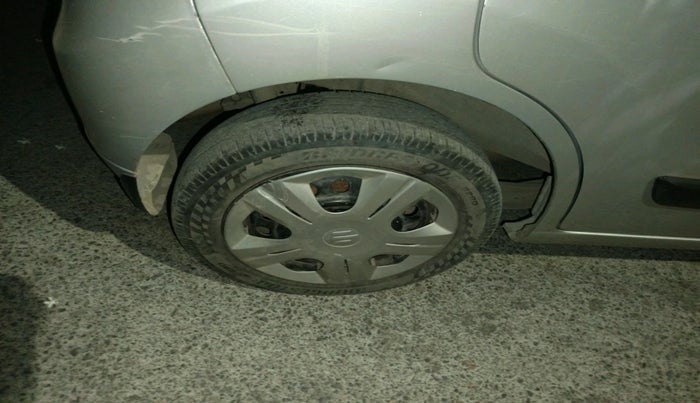 2016 Maruti Wagon R 1.0 VXI, Petrol, Manual, 72,025 km, tyre