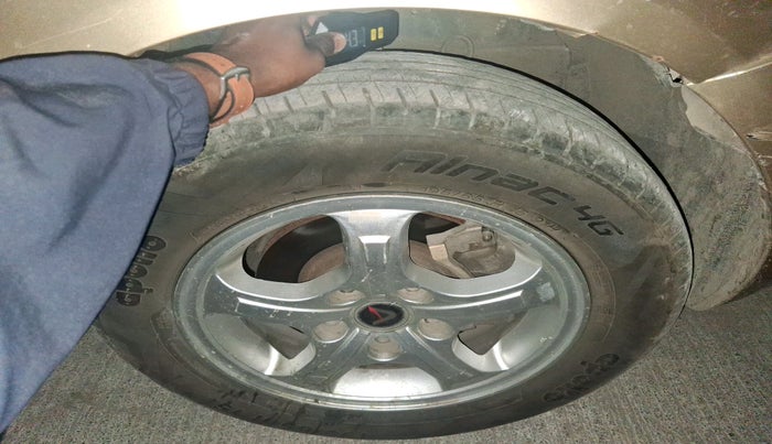 2008 Maruti SX4 VXI, Petrol, Manual, 1,08,231 km, tyre