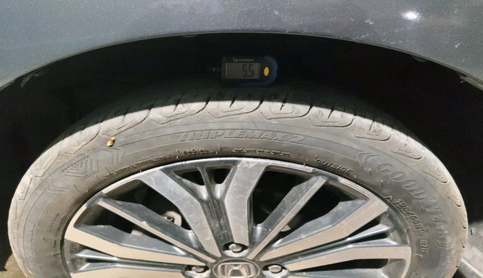 2017 Honda City 1.5L I-VTEC VX CVT, Petrol, Automatic, 1,36,552 km, tyre