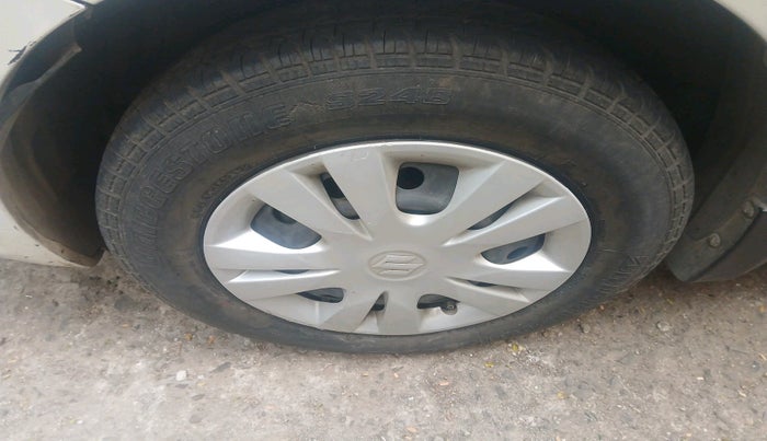 2013 Maruti Swift Dzire VXI, Petrol, Manual, 51,483 km, tyre