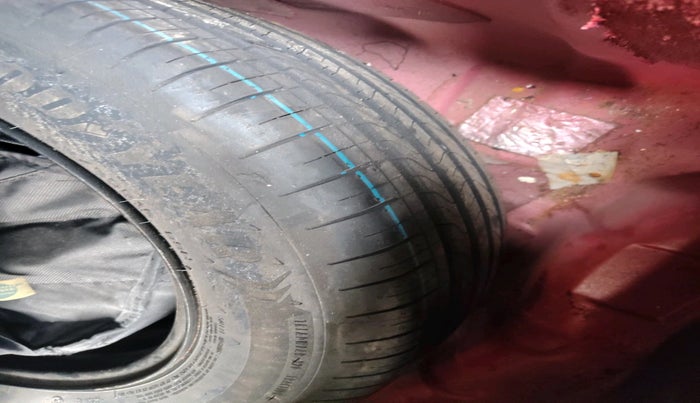 2023 Tata NEXON CREATIVE DUAL TONE 1.2 PETROL, Petrol, Manual, 44,874 km, tyre