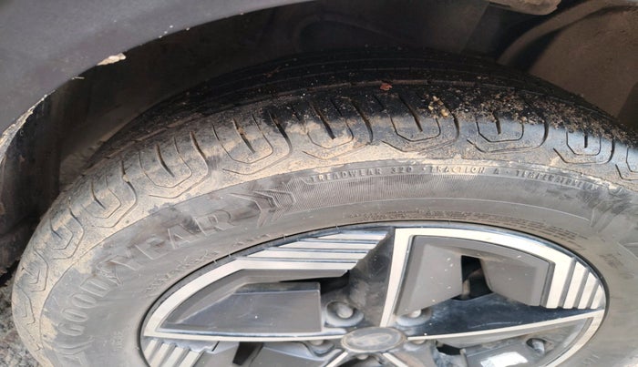 2023 Tata NEXON CREATIVE DUAL TONE 1.2 PETROL, Petrol, Manual, 44,874 km, tyre