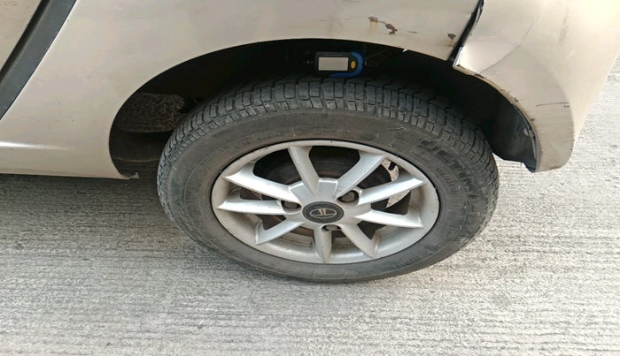 2011 Tata Nano LX, Petrol, Manual, 73,534 km, tyre