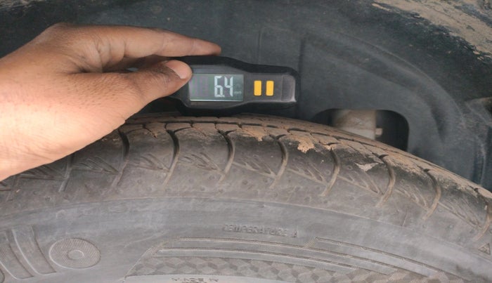 2024 Mahindra XUV 3XO MX3 1.2 L TCMPFI AT, Petrol, Automatic, 16,504 km, tyre