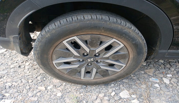 2024 Hyundai VENUE S (O) 1.0 Turbo Petrol DCT, Petrol, Automatic, 7,345 km, tyre