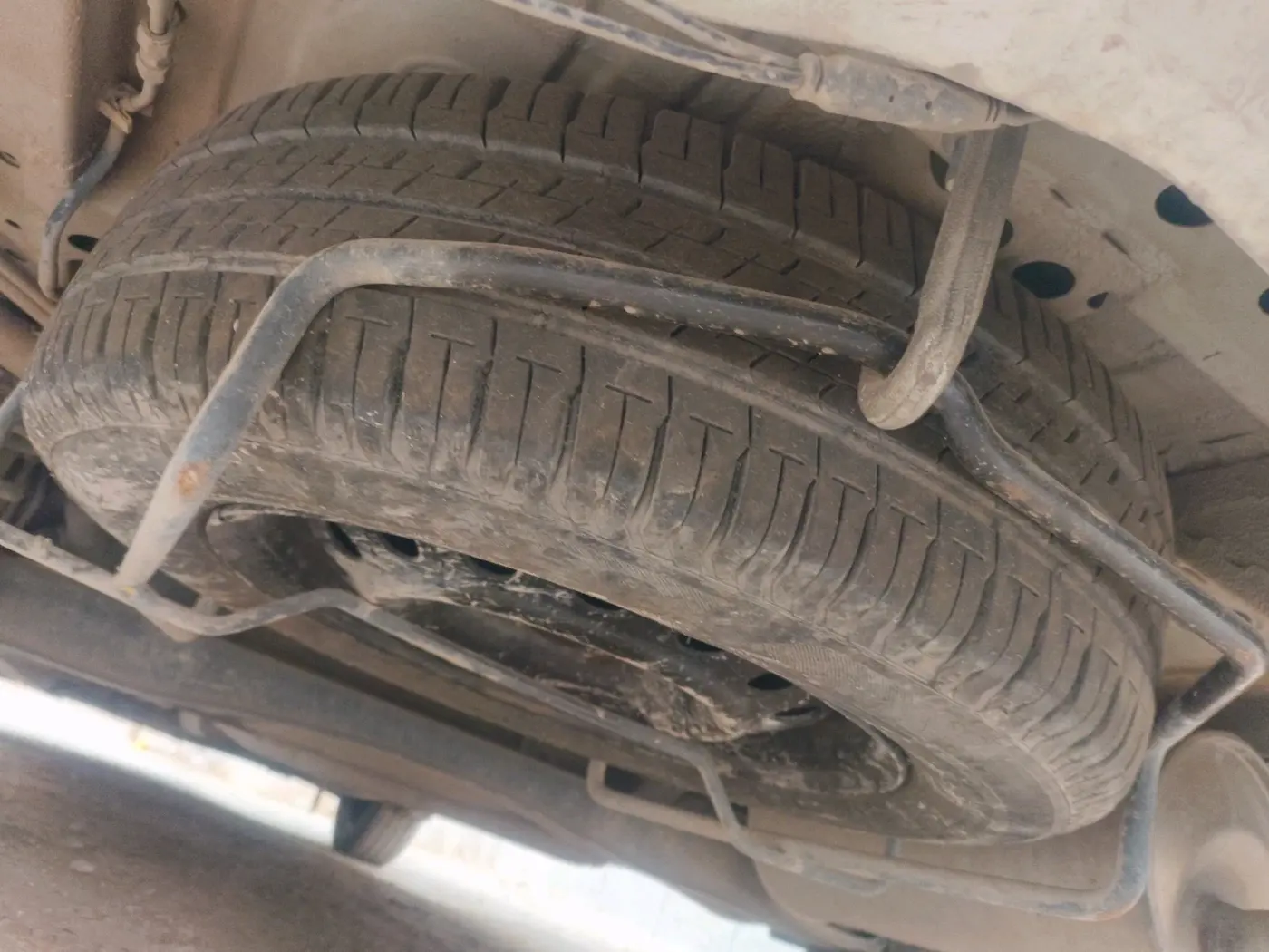 2021 Maruti Ertiga VXI CNG, CNG, Manual, 71,903 km, tyre