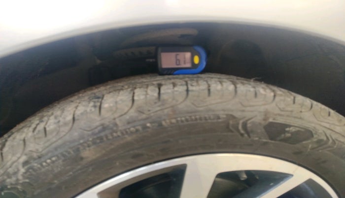 2021 Volkswagen Polo COMFORTLINE 1.0L TSI AT, Petrol, Automatic, 54,358 km, tyre