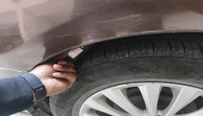 2016 Maruti Ciaz VXI+, Petrol, Manual, 97,215 km, tyre