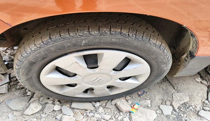 2014 Maruti Alto K10 VXI, Petrol, Manual, 72,296 km, tyre
