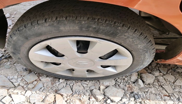 2014 Maruti Alto K10 VXI, Petrol, Manual, 72,296 km, tyre