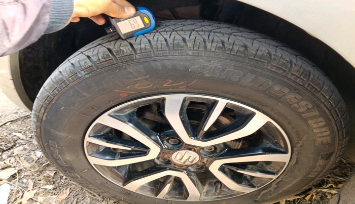 2017 Maruti Dzire VXI, Petrol, Manual, 1,88,810 km, tyre