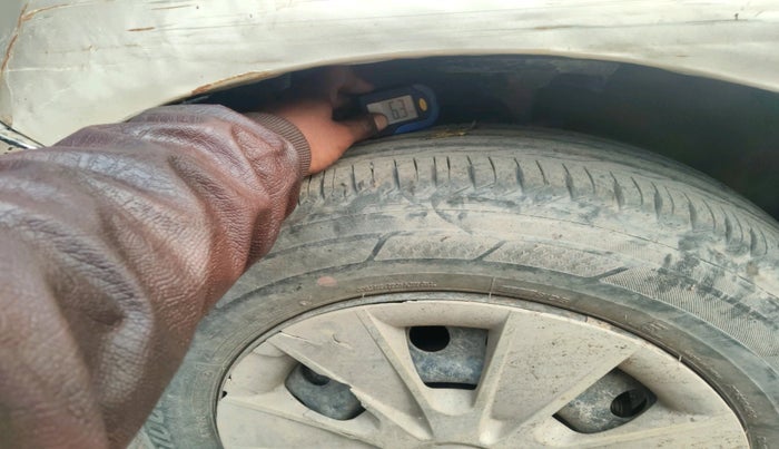 2011 Maruti SX4 VXI, Petrol, Manual, 91,348 km, tyre