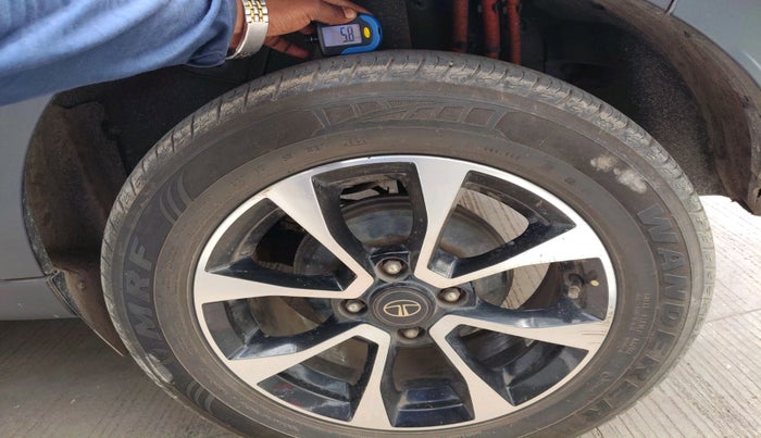 2020 Tata NEXON EV XZ PLUS, Electric, Automatic, 64,555 km, tyre